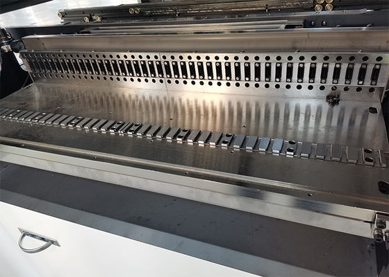 محاذاة الرؤية عالية الدقة 32 مغذي SMT آلة الالتقاط والوضع