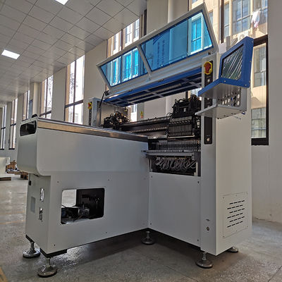 ضوء LED مصباح SMT آلة التنسيب عالية السرعة وكفاءة عالية