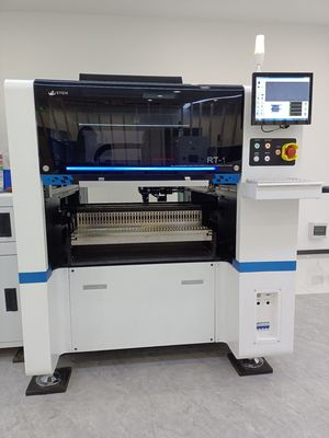 لمبات CCC LED SMT Pick and Place Machine 10 رؤوس عالية الدقة التعرف